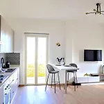 Daire Vuel Sea View House -10 Minutes From The Airport Fiumicino