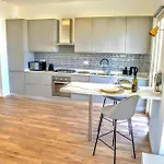 Vuel Sea View House -10 Minutes From The Airport