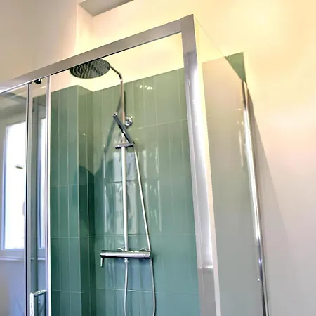 Apartamento Vuel Sea View House -10 Minutes From The Airport Fiumicino