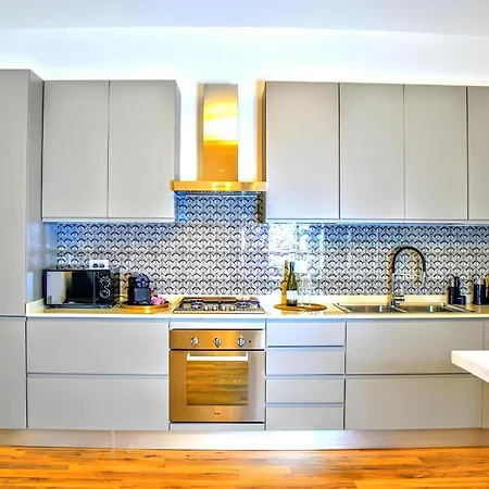 Vuel Sea View House -10 Minutes From The Airport *